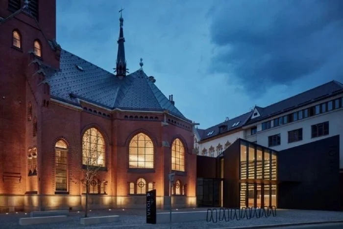 Atelier-r Revamps Neo-Gothic Red Church With Crystal-Like Annex