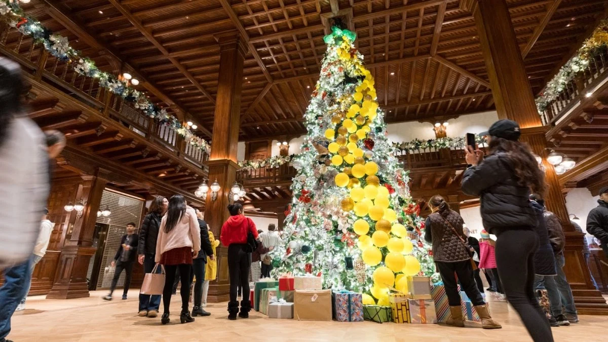 Designer Holiday Trees at Hotels Around The World